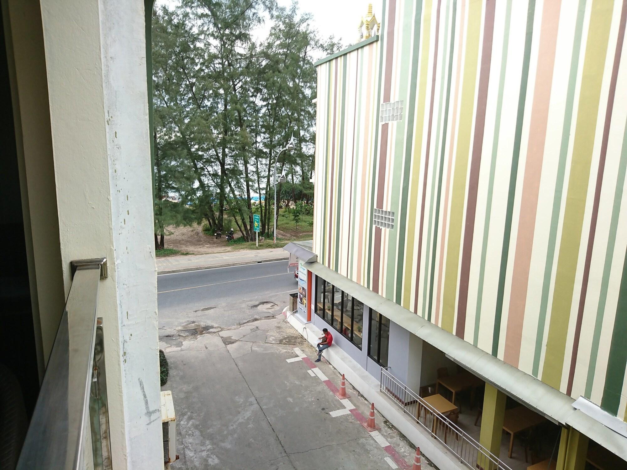 Anda Beachside Hotel Karon Exterior photo