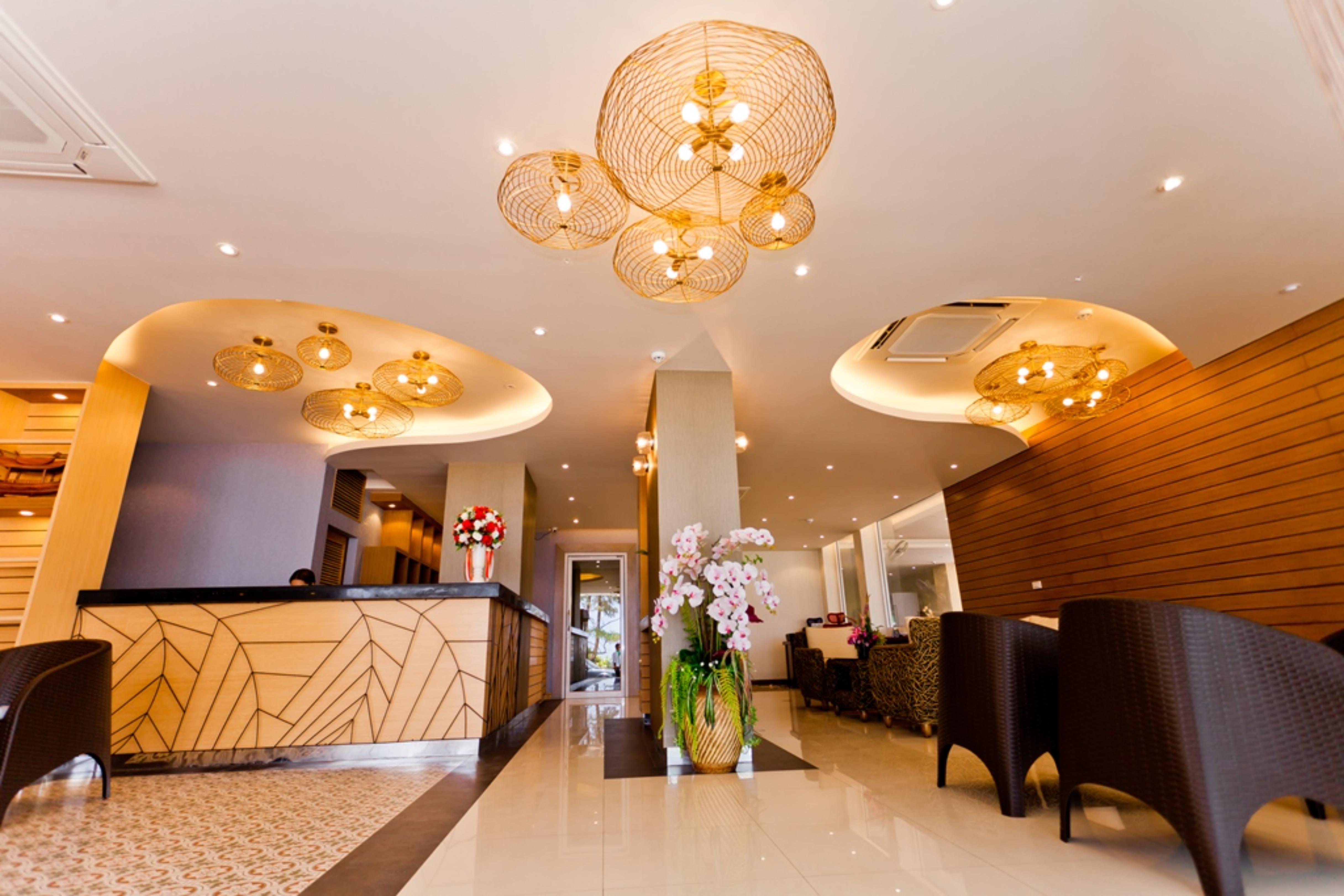 Anda Beachside Hotel Karon Exterior photo