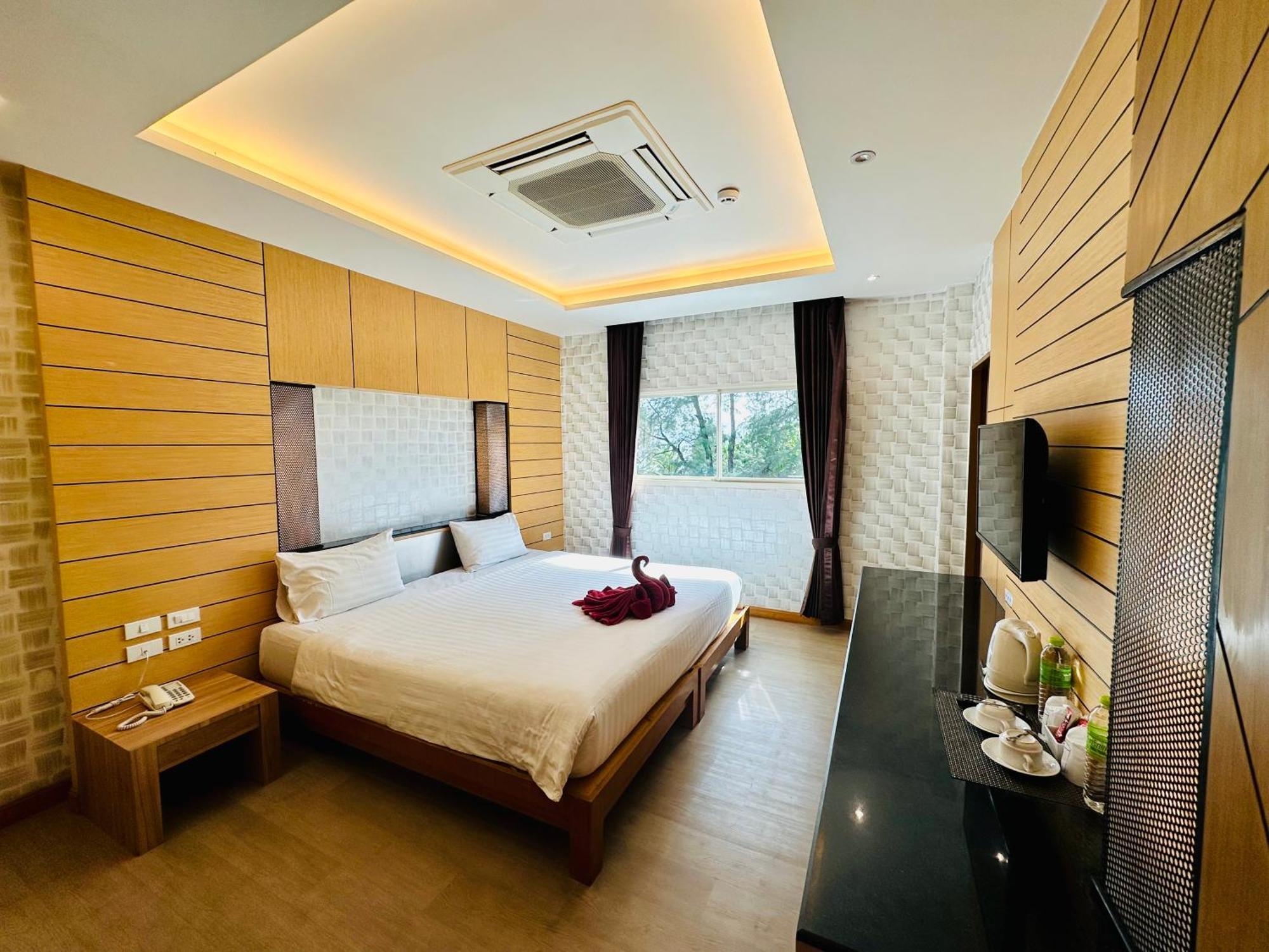 Anda Beachside Hotel Karon Exterior photo
